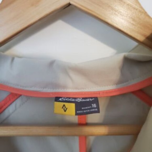 Eddie Bauer Voyager 2.0 Women's Travel Jacket - Picture 3 of 3